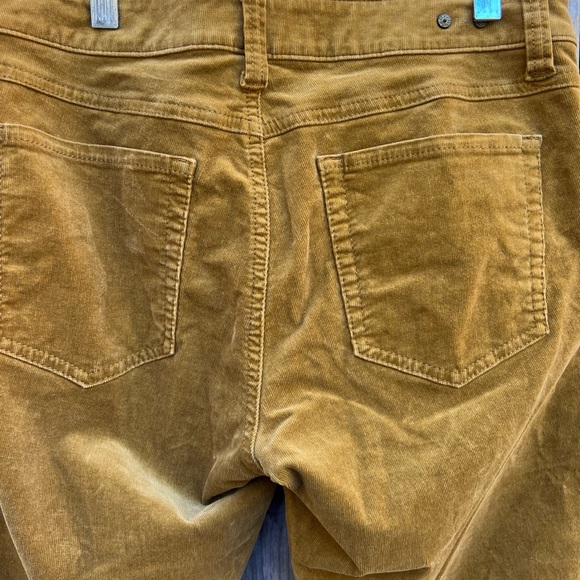 CABI Corduroys Skinny Mustard Pants size 8 - Picture 6 of 8